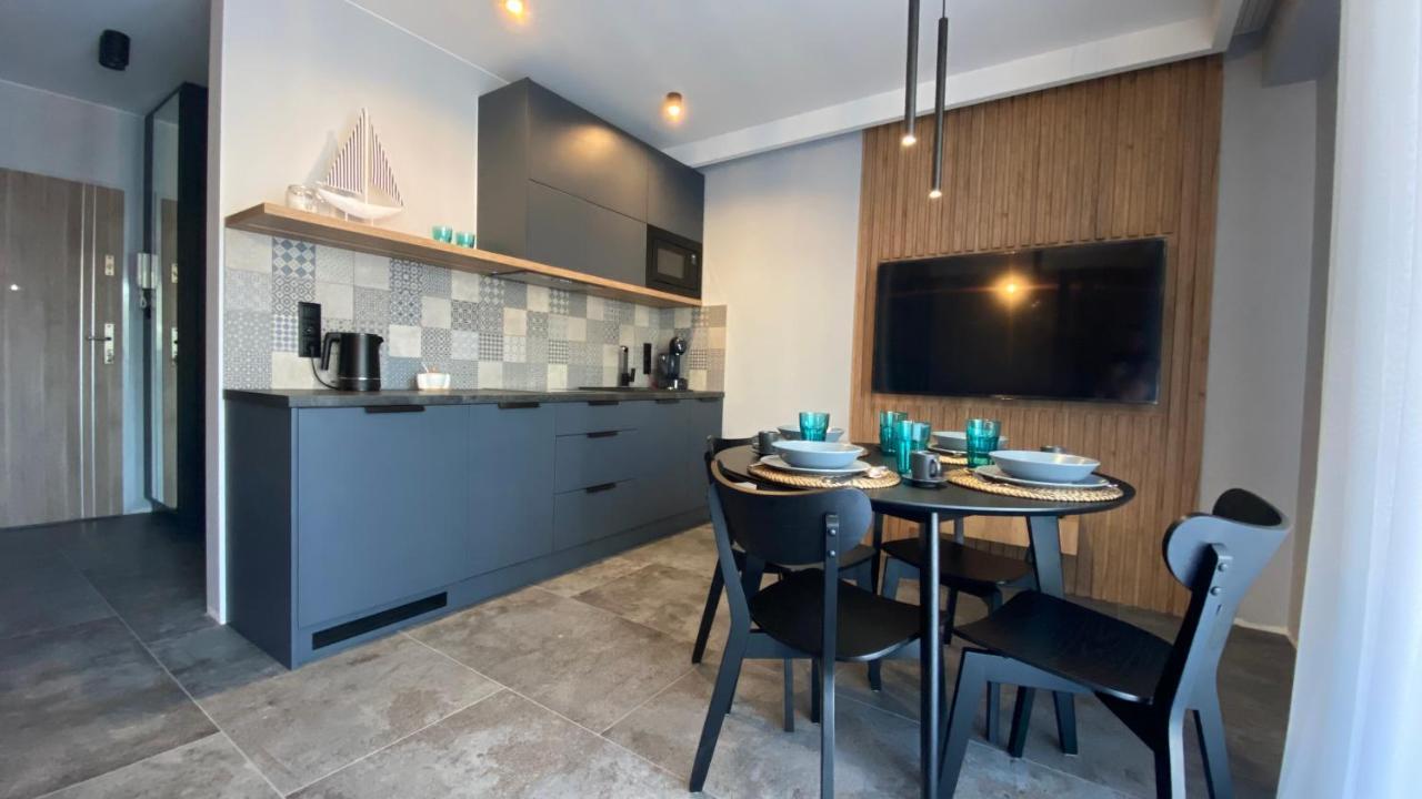 Apartament Magma Z Basenem Morska Klifowa Rewal Extérieur photo