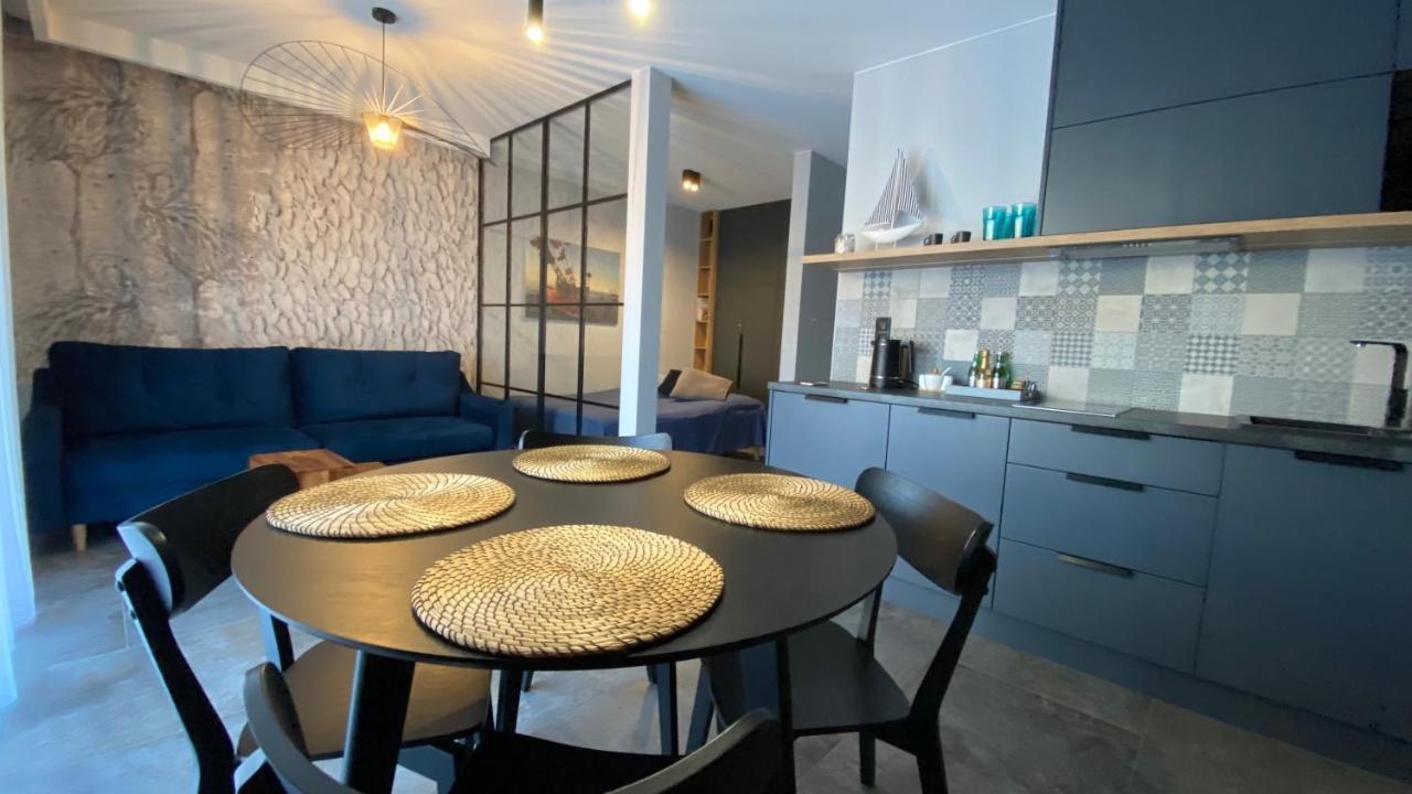 Apartament Magma Z Basenem Morska Klifowa Rewal Extérieur photo